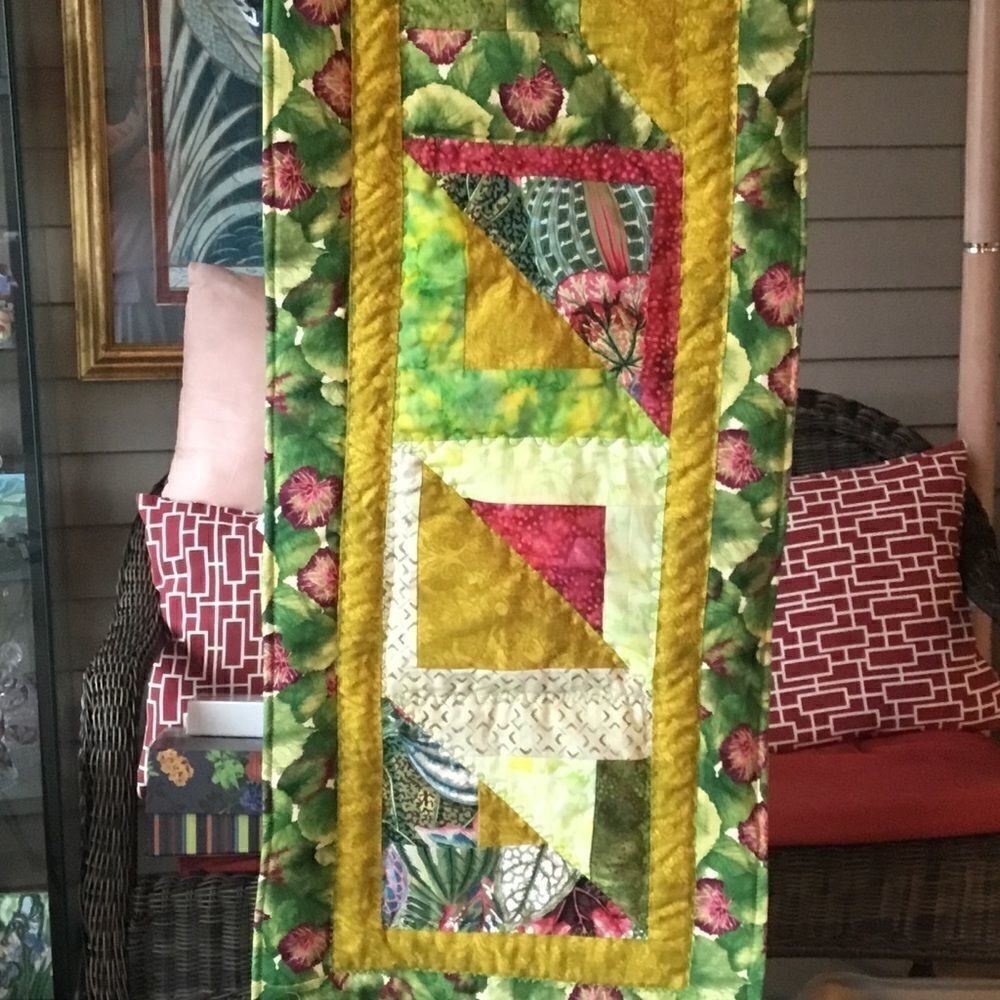 Handmade Quilted Runner Greens & Raspberry - Picture 3 of 9